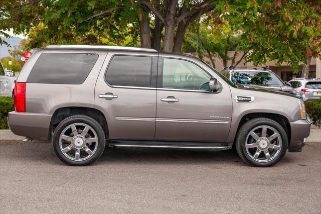 used 2011 Cadillac Escalade Hybrid car, priced at $17,950