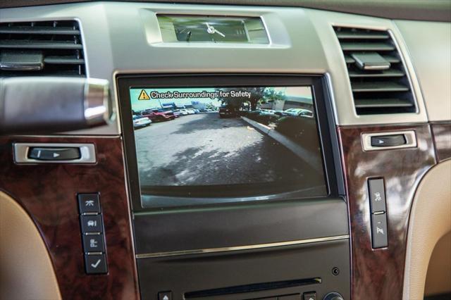 used 2011 Cadillac Escalade Hybrid car, priced at $17,950