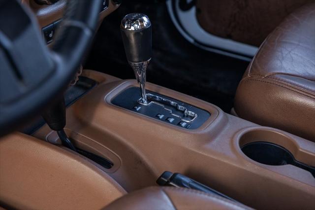 used 2015 Jeep Wrangler Unlimited car, priced at $22,950