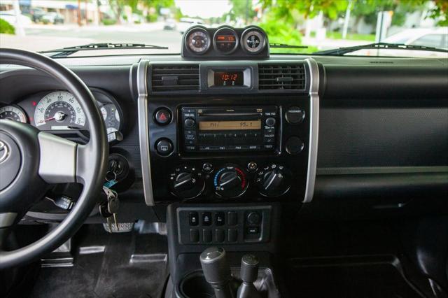 used 2010 Toyota FJ Cruiser car, priced at $21,950