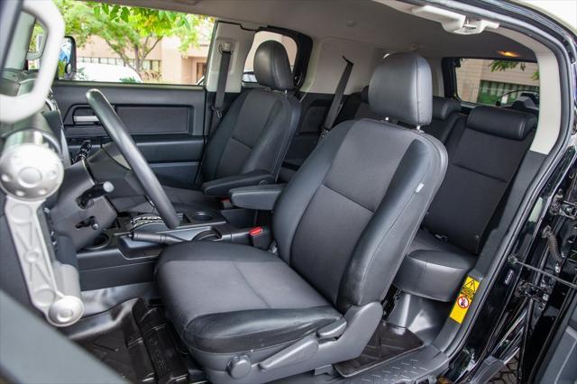 used 2010 Toyota FJ Cruiser car, priced at $21,950