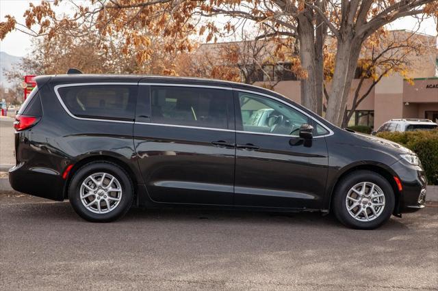 used 2023 Chrysler Pacifica car, priced at $25,950