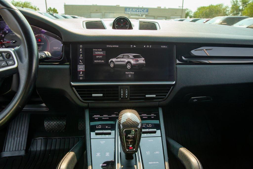 used 2020 Porsche Cayenne car, priced at $33,499