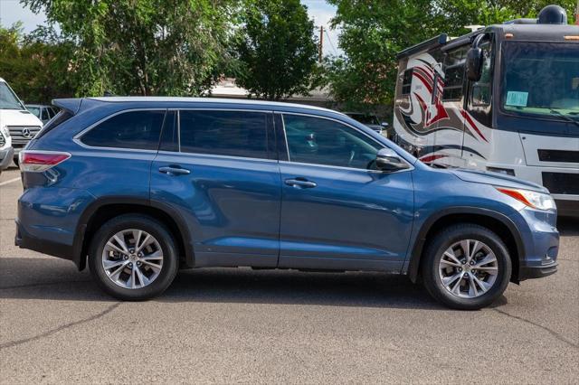 used 2014 Toyota Highlander car, priced at $19,950