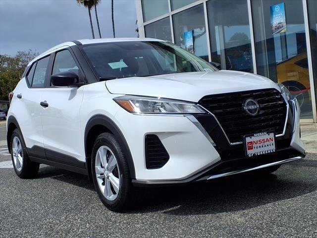 new 2025 Nissan Kicks Play car, priced at $23,179