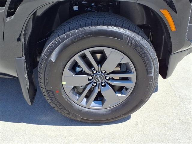 new 2025 Nissan Frontier car, priced at $33,946