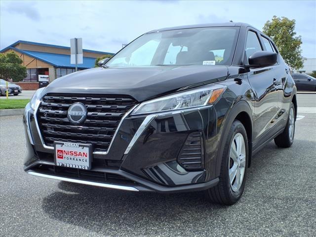 new 2025 Nissan Kicks Play car, priced at $23,179