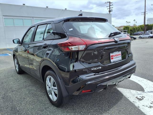new 2025 Nissan Kicks Play car, priced at $23,179