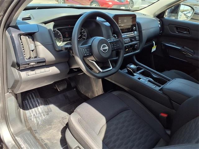 new 2025 Nissan Pathfinder car, priced at $31,637