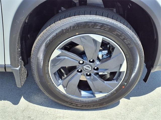 new 2025 Nissan Rogue car, priced at $30,253