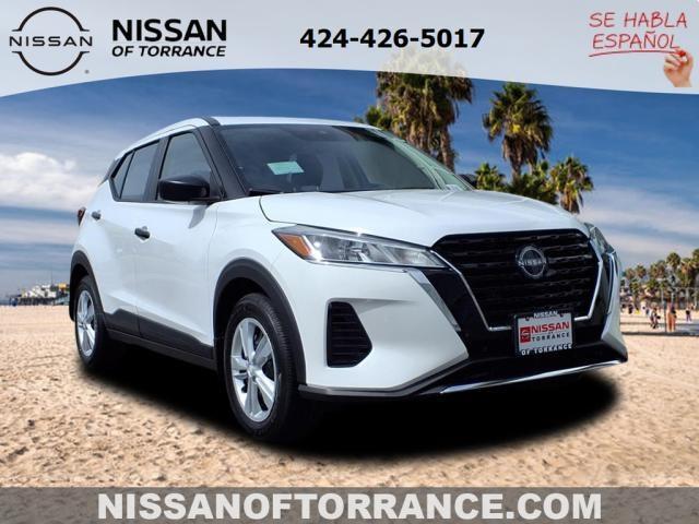 new 2025 Nissan Kicks Play car, priced at $23,179