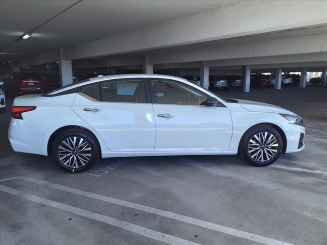 new 2025 Nissan Altima car, priced at $27,906
