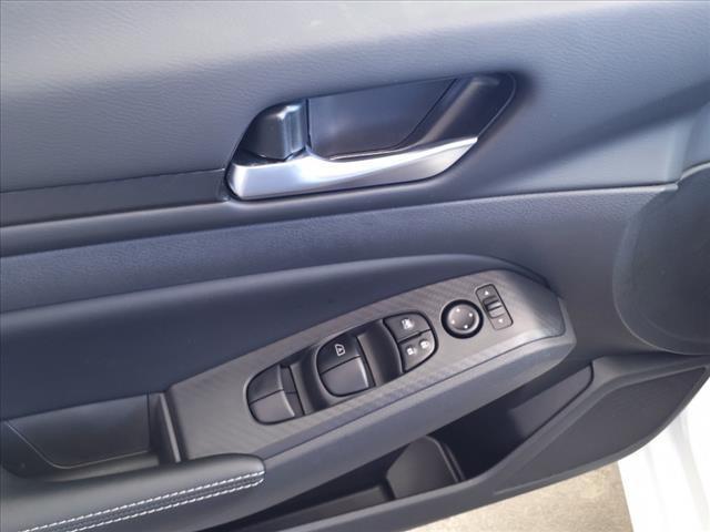 new 2025 Nissan Altima car, priced at $27,906