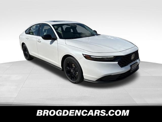 new 2025 Honda Accord car, priced at $31,460