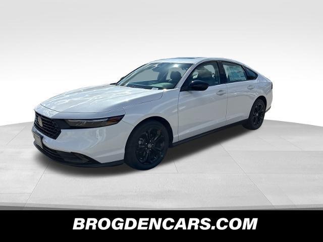 new 2025 Honda Accord car, priced at $31,460