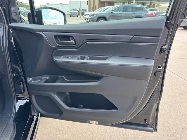 new 2025 Honda Odyssey car, priced at $43,820