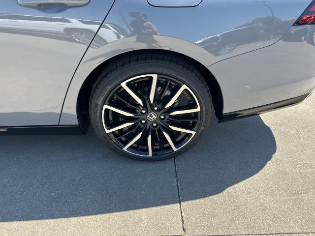 new 2025 Honda Accord Hybrid car, priced at $40,155