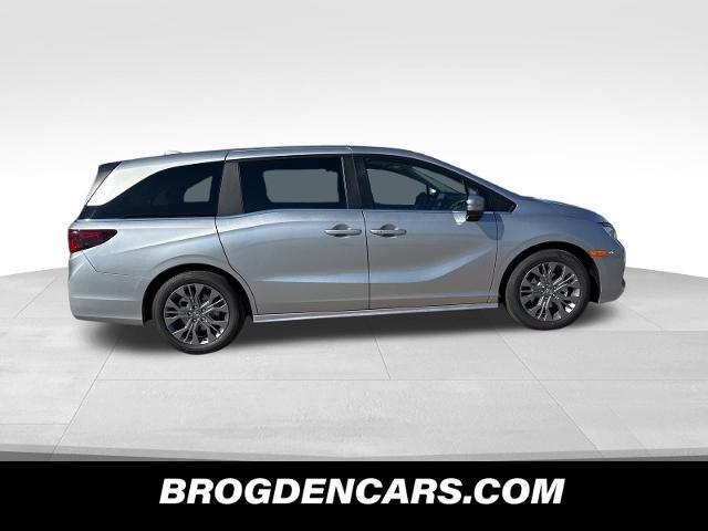 new 2026 Honda Odyssey car, priced at $48,240
