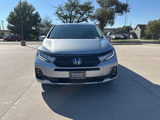 new 2026 Honda Odyssey car, priced at $48,240