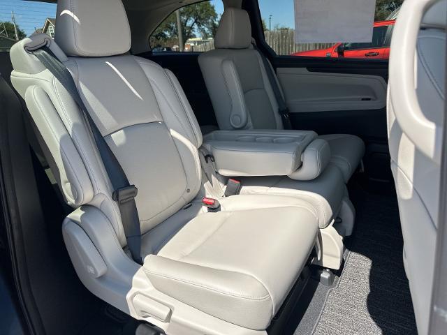 new 2026 Honda Odyssey car, priced at $43,540