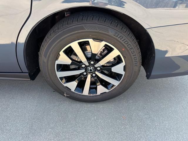 new 2026 Honda Odyssey car, priced at $43,540