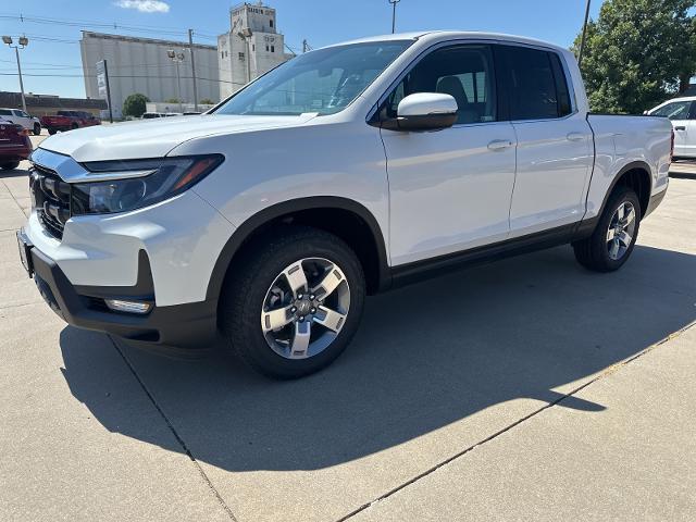 new 2025 Honda Ridgeline car, priced at $44,135