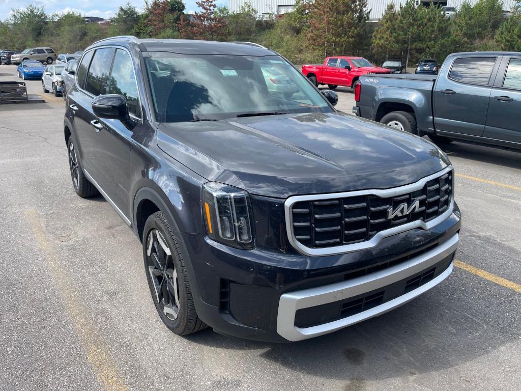 used 2025 Kia Telluride car, priced at $36,000