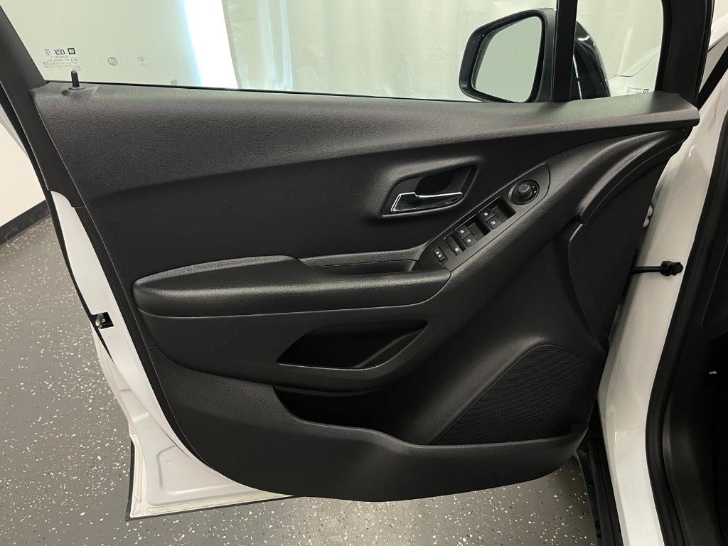 used 2022 Chevrolet Trax car, priced at $19,000