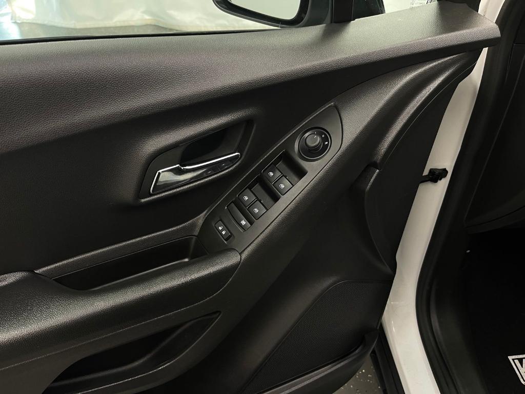 used 2022 Chevrolet Trax car, priced at $19,000