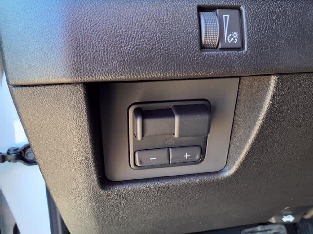 new 2025 Chevrolet Colorado car, priced at $39,040