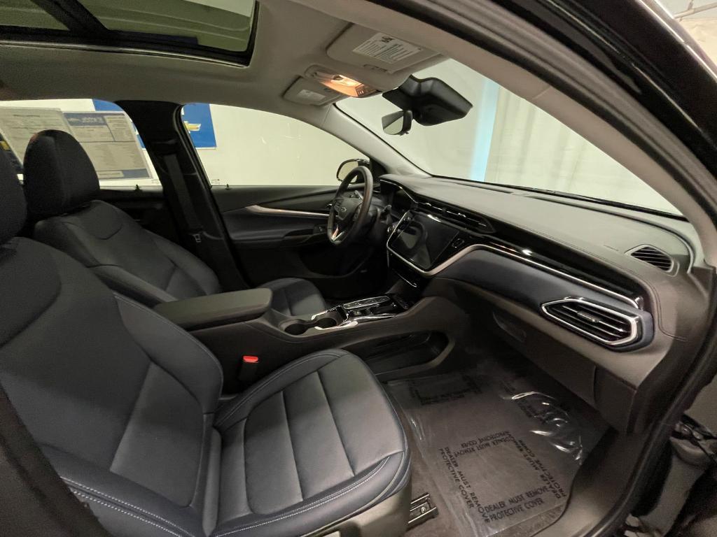 used 2022 Chevrolet Bolt EUV car, priced at $31,000