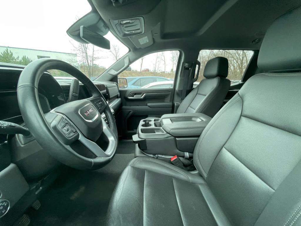 used 2024 GMC Sierra 1500 car, priced at $45,000