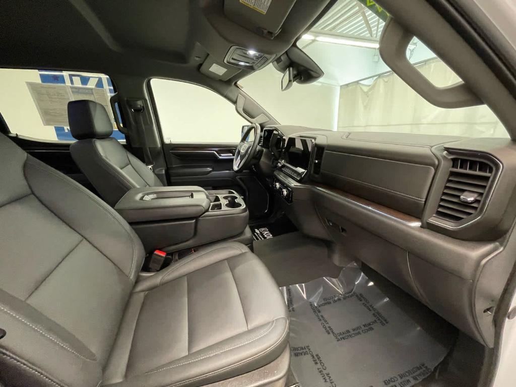 used 2024 GMC Sierra 1500 car, priced at $44,000