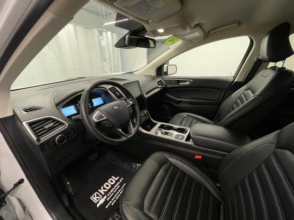 used 2024 Ford Edge car, priced at $25,000