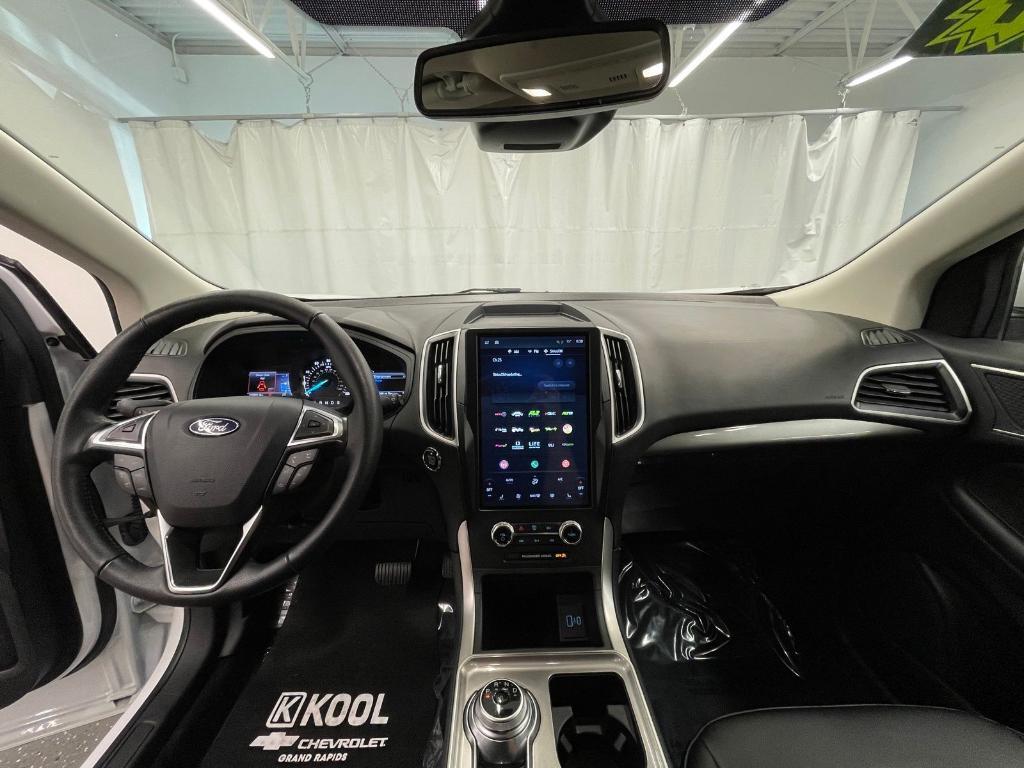 used 2024 Ford Edge car, priced at $25,000