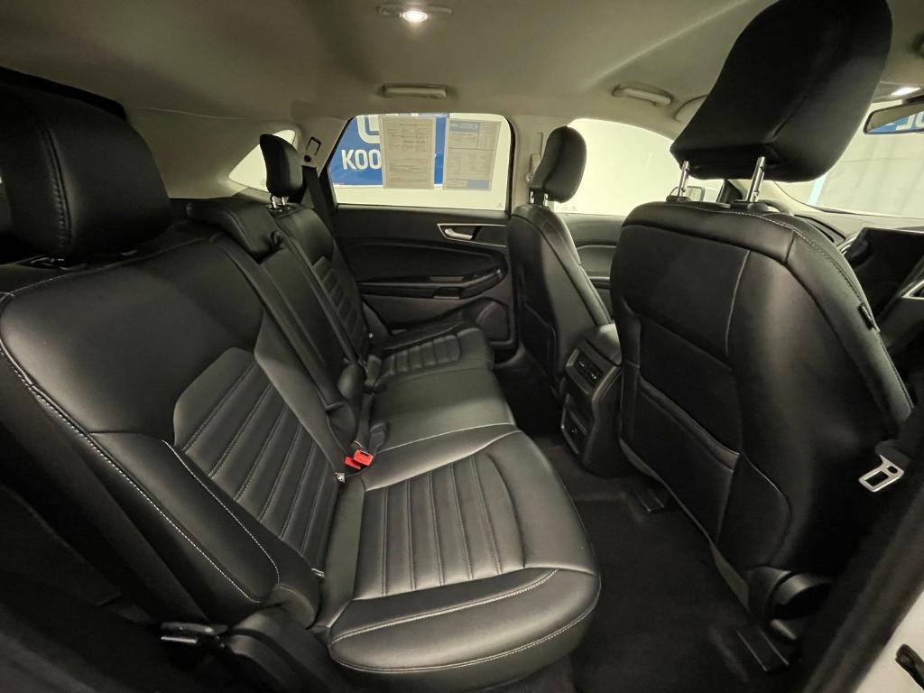 used 2024 Ford Edge car, priced at $25,000