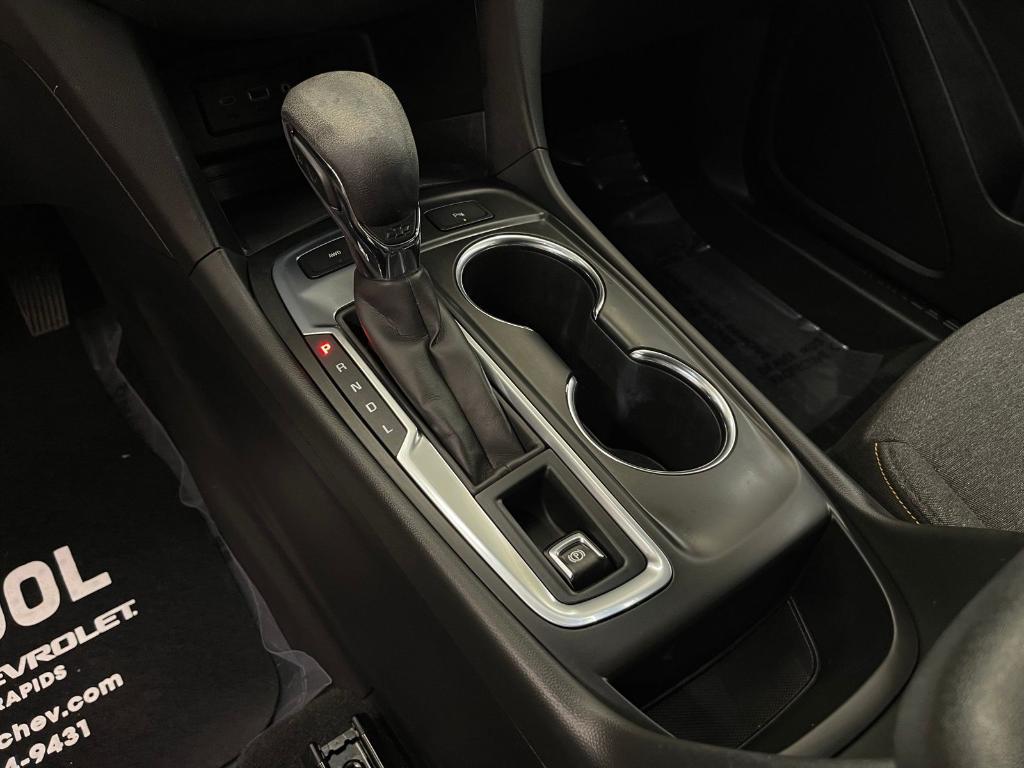 used 2022 Chevrolet Equinox car, priced at $22,000