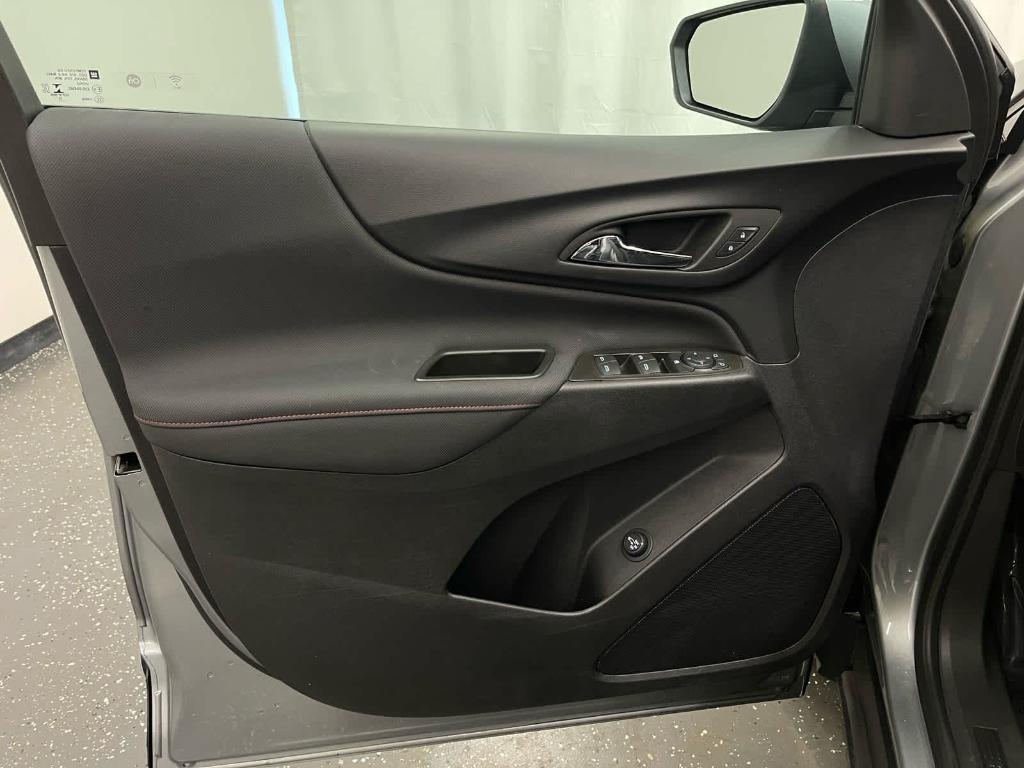 used 2023 Chevrolet Equinox car, priced at $25,000
