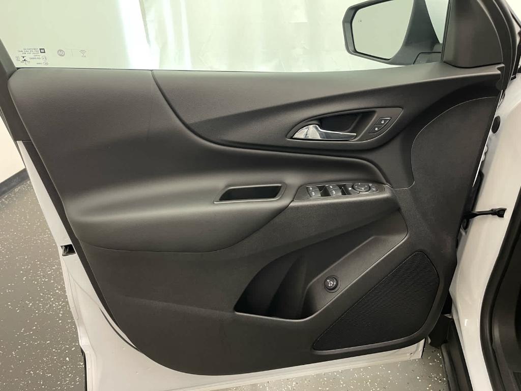 used 2022 Chevrolet Equinox car, priced at $24,500