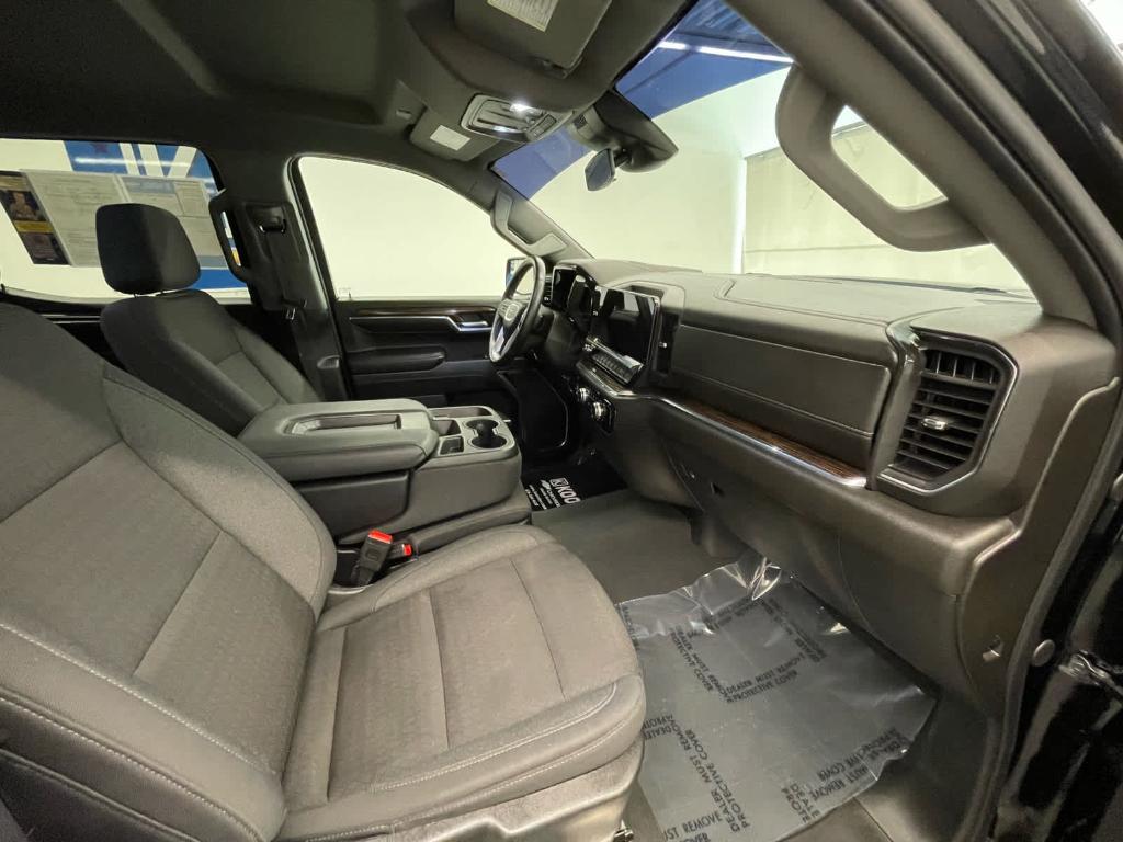 used 2024 GMC Sierra 1500 car, priced at $42,000