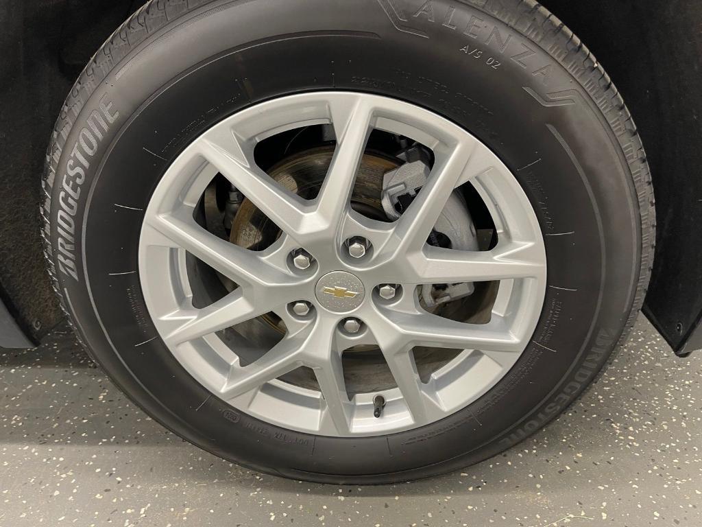 used 2024 Chevrolet Equinox car, priced at $25,000
