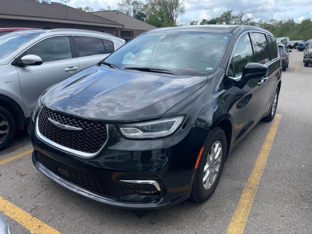 used 2023 Chrysler Pacifica car, priced at $25,000