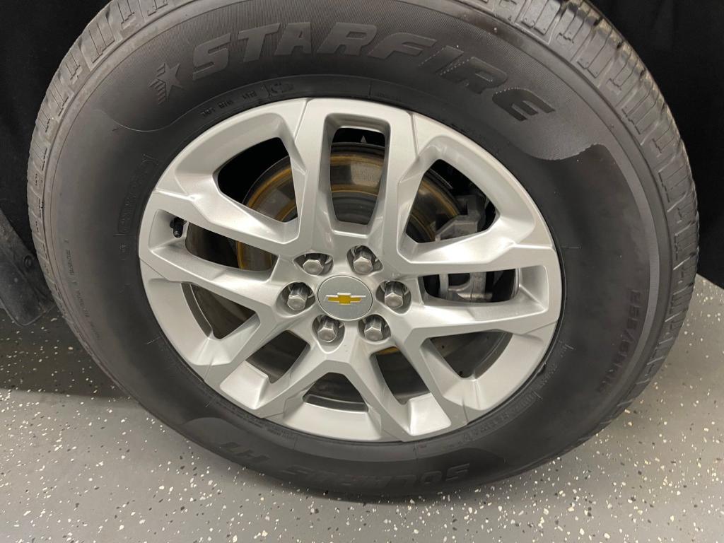 used 2023 Chevrolet Traverse car, priced at $29,500