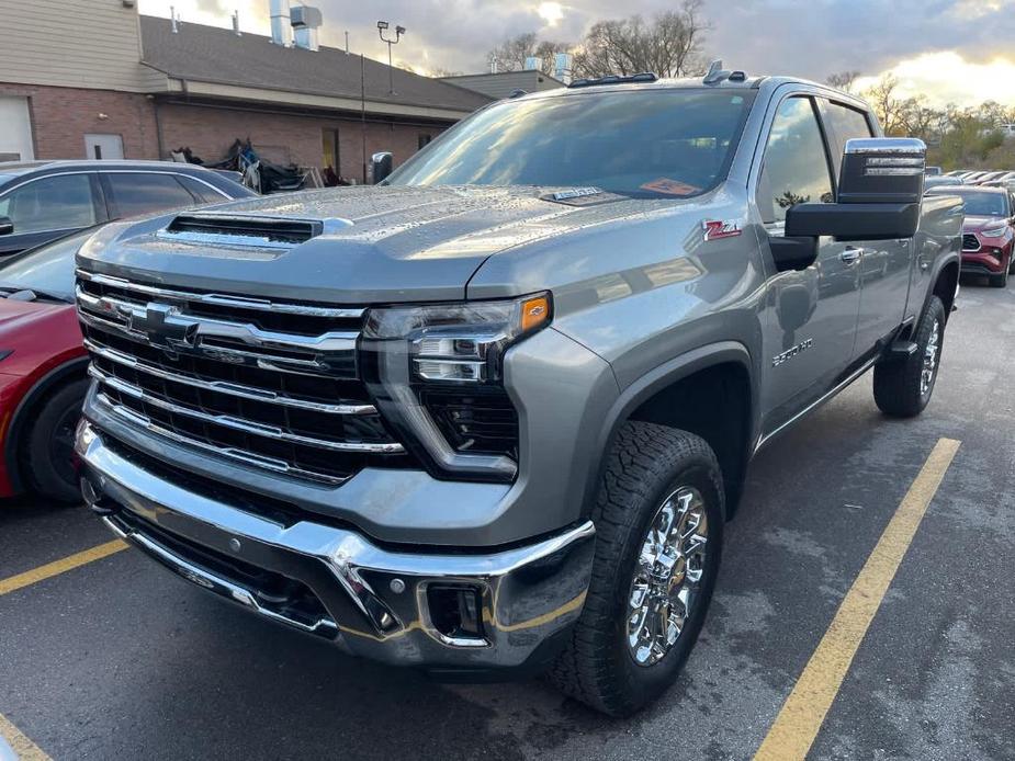 used 2024 Chevrolet Silverado 2500 car, priced at $62,000