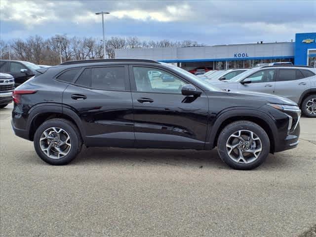 new 2025 Chevrolet Trax car, priced at $22,218