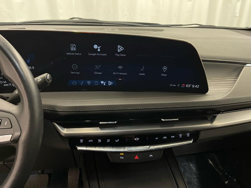 used 2024 Cadillac XT4 car, priced at $36,000