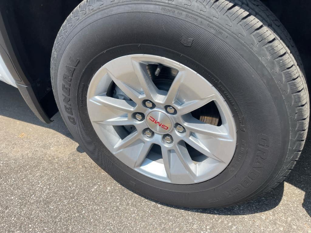 used 2023 GMC Sierra 1500 car, priced at $35,000
