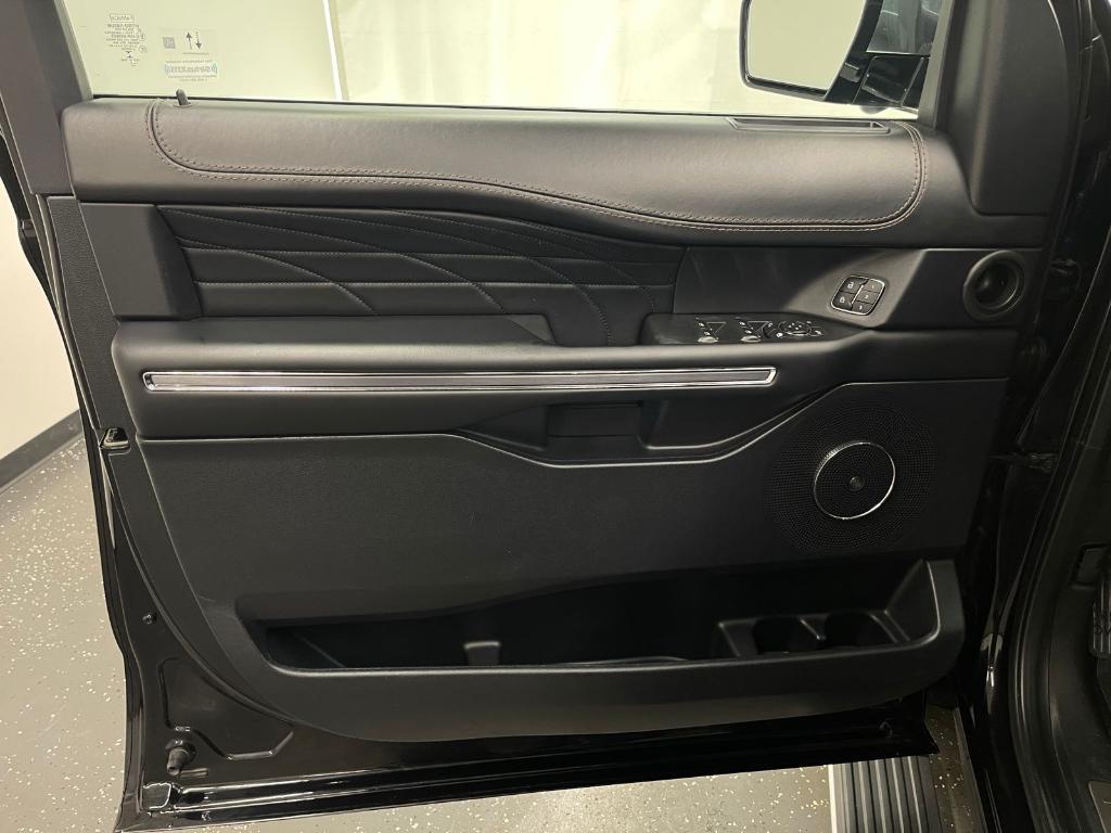 used 2021 Ford Expedition car, priced at $44,000