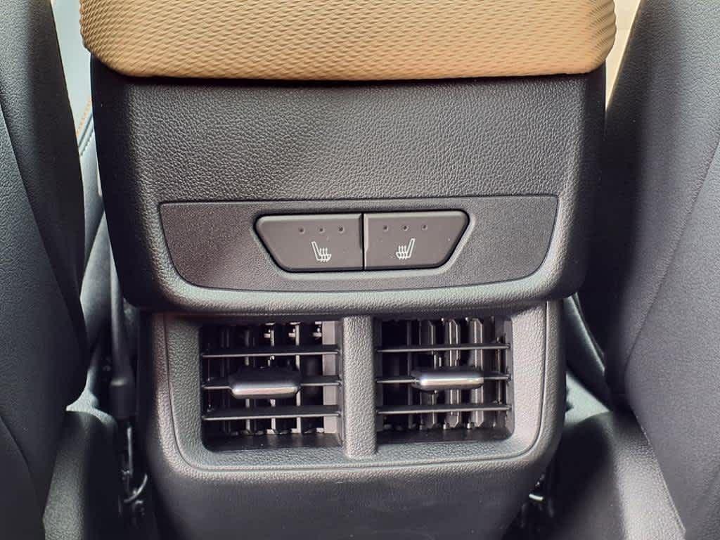 new 2025 Chevrolet Equinox car, priced at $40,125