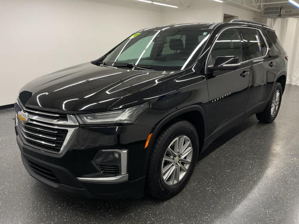 used 2022 Chevrolet Traverse car, priced at $28,000